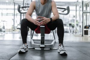 1回の筋トレ時間はどのくらいが効果的？休憩時間の目安やトレーニングも紹介